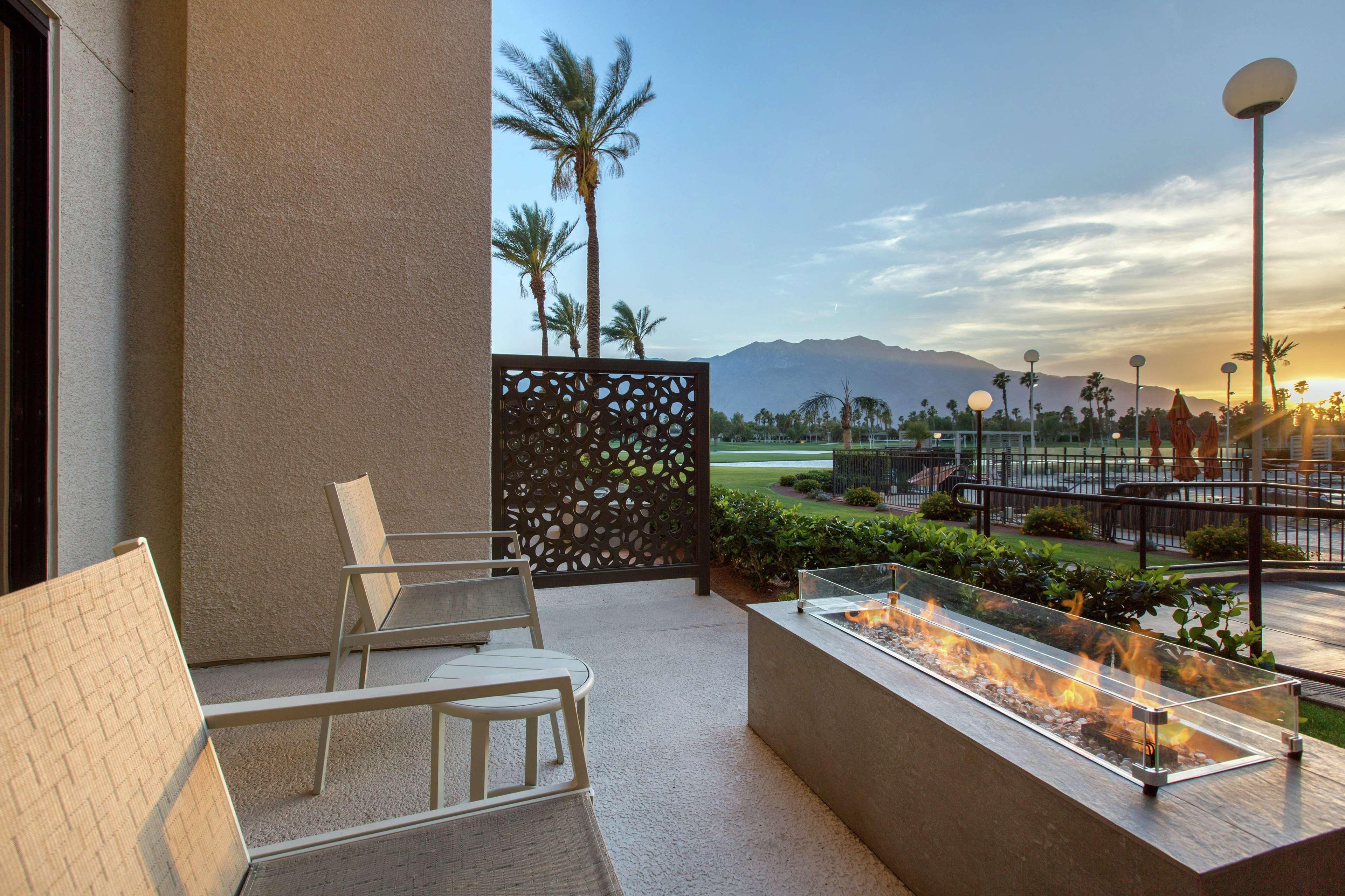 Doubletree By Hilton Golf Resort Palm Springs Cathedral City Exteriör bild